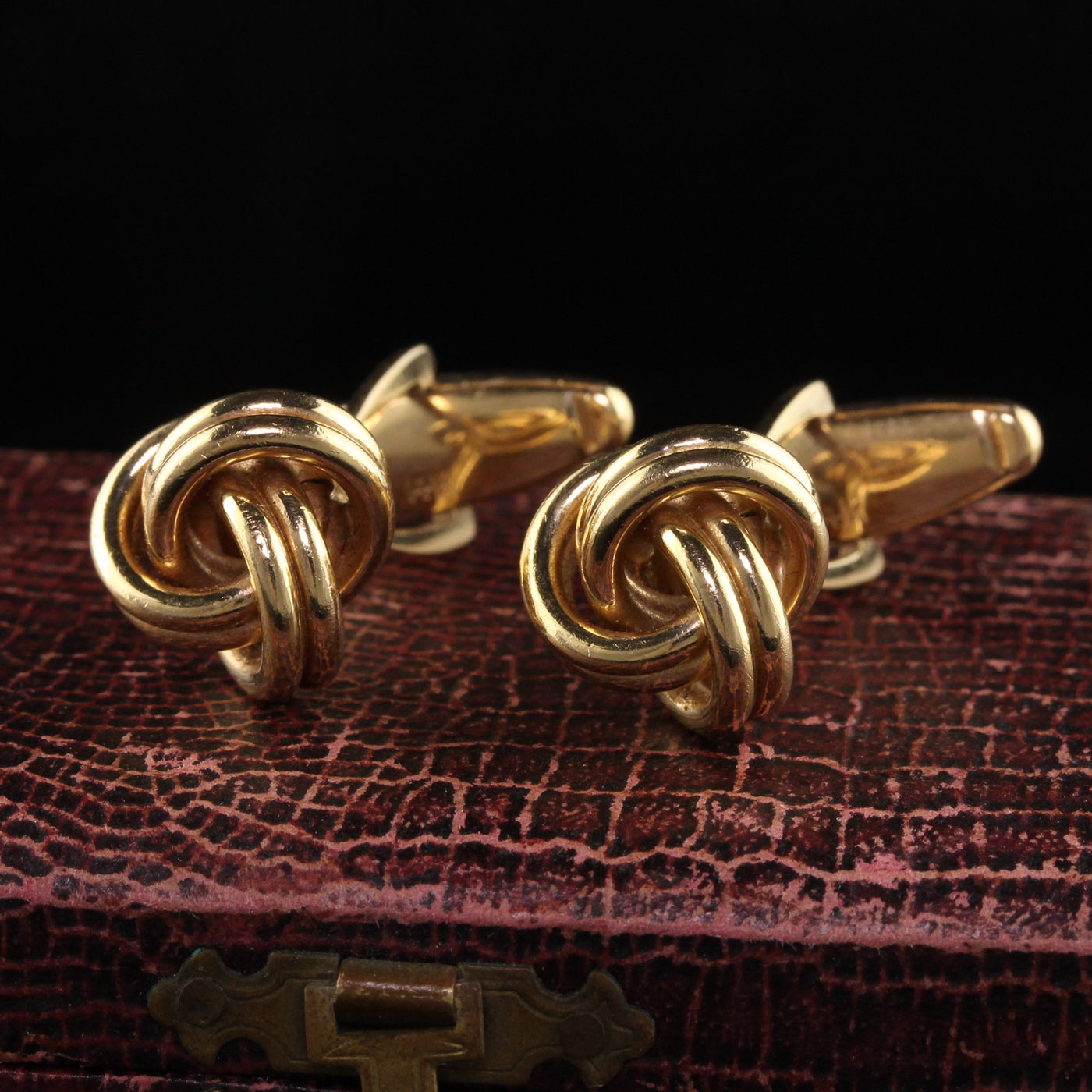 Vintage Estate 14K Yellow Gold Knot Cufflinks
