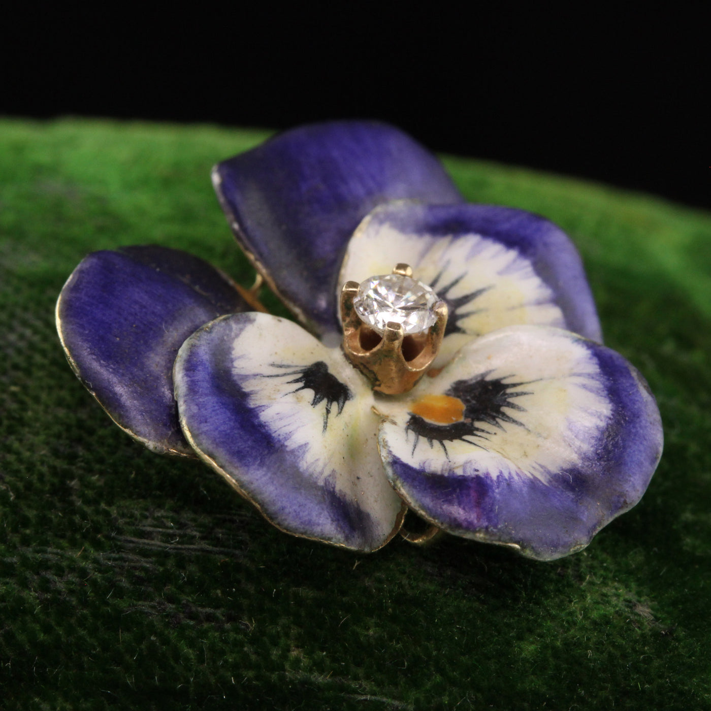 Pansy Sapphire Necklace