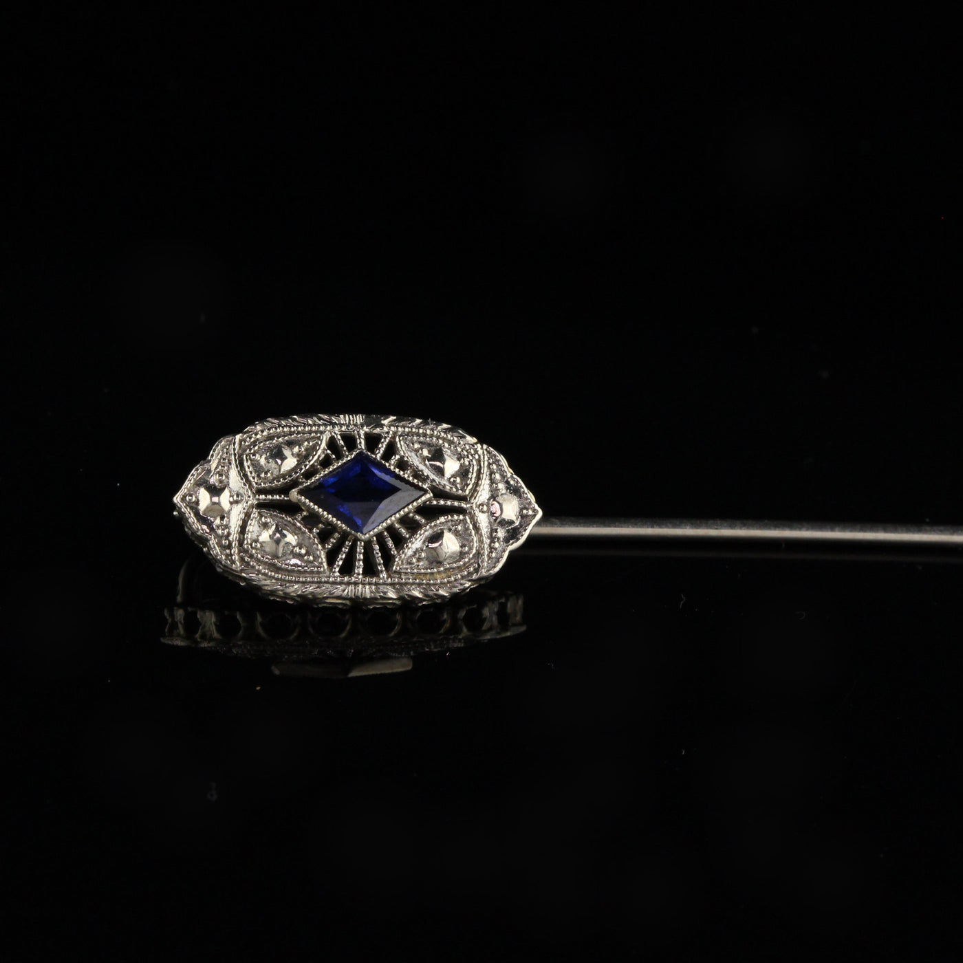 Antique Art Deco 14K White Gold Synthetic Sapphire Stick Pin