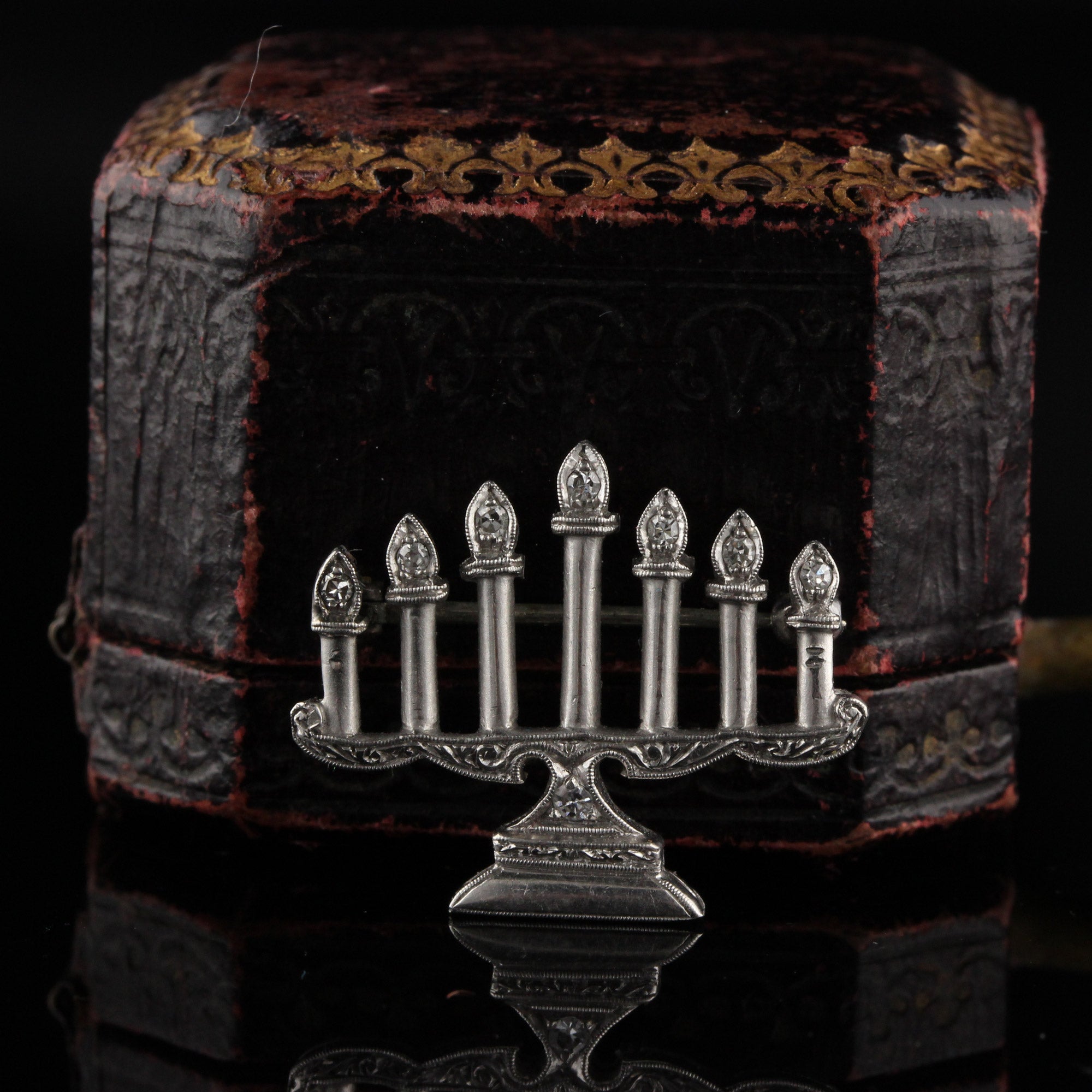 Antique Art Deco Platinum Diamond Menorah Pin – The Antique Parlour