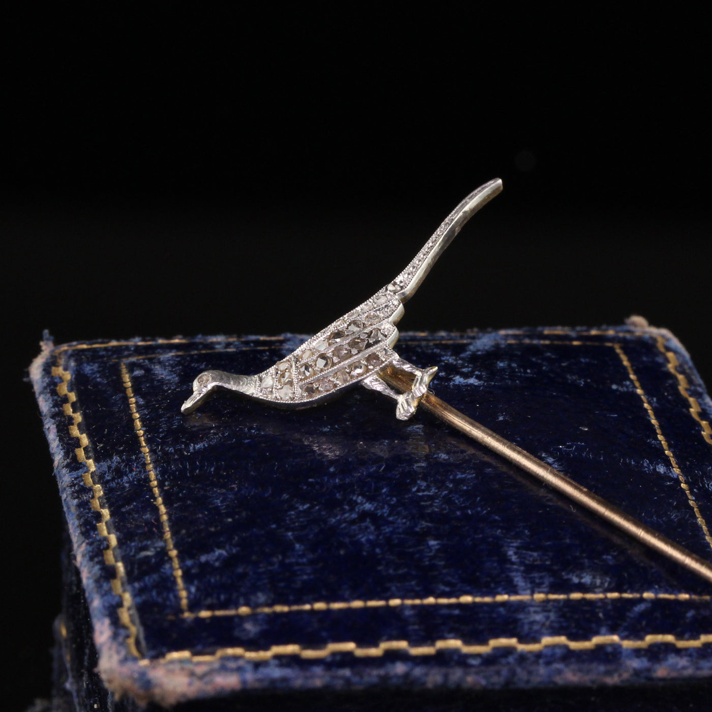 Antique Edwardian 18K Yellow Gold Platinum Top Rose Cut Diamond Bird Stick Pin