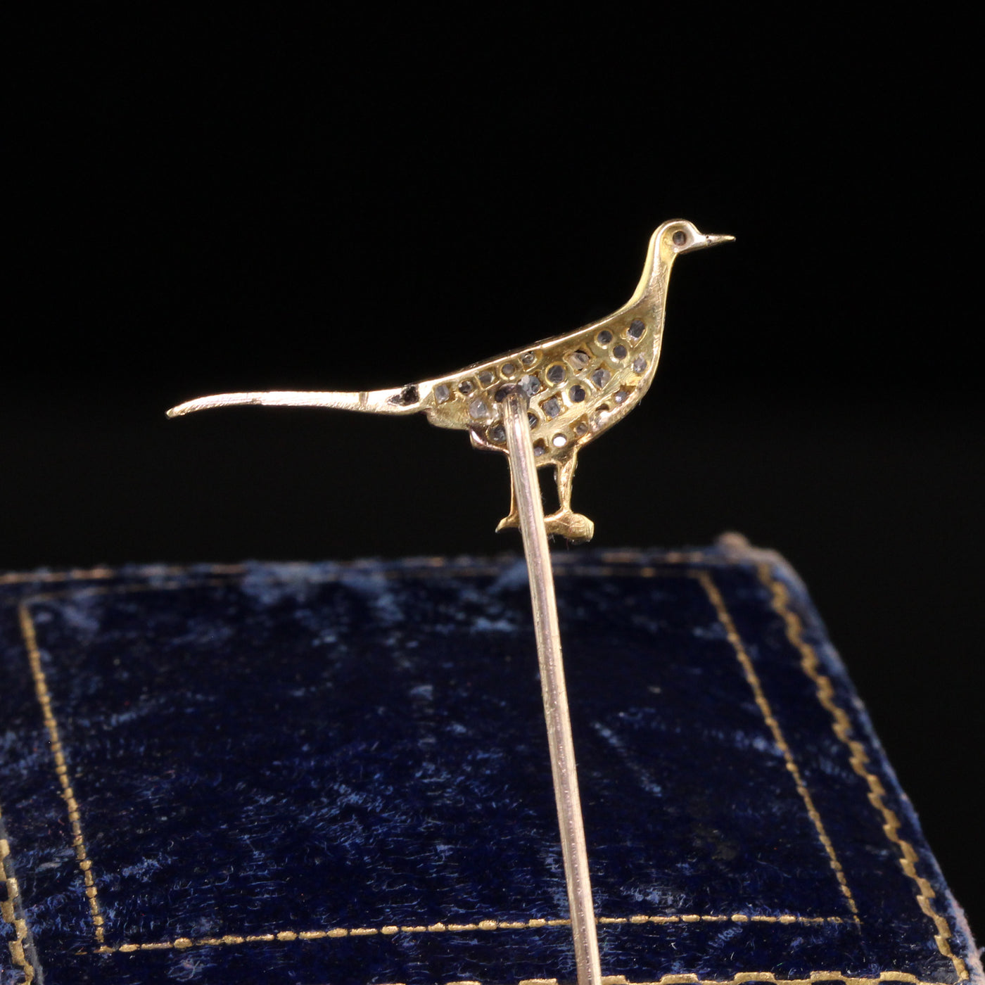 Antique Edwardian 18K Yellow Gold Platinum Top Rose Cut Diamond Bird Stick Pin