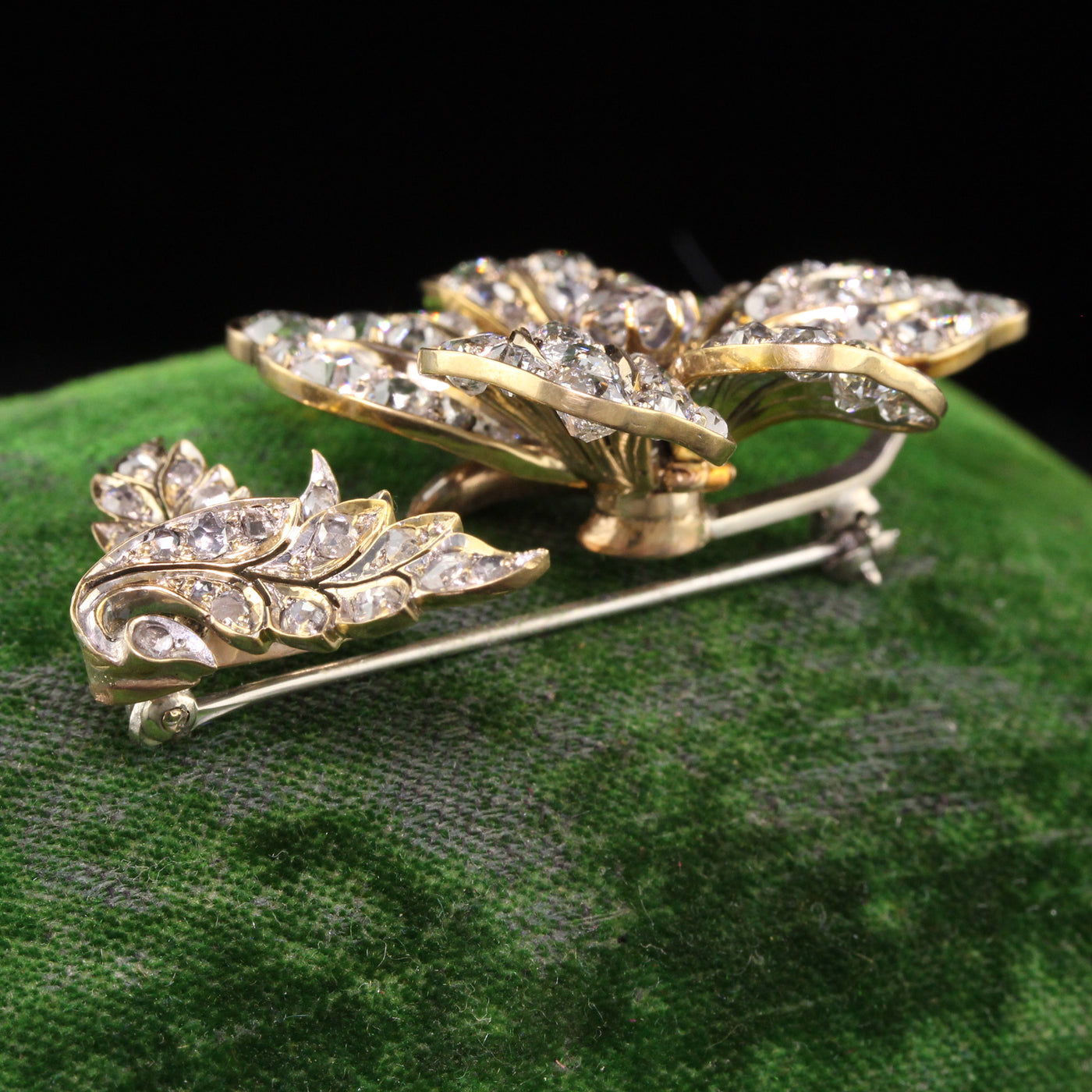 Antique Victorian 18K Yellow Gold Old Mine Diamond En Tremblant