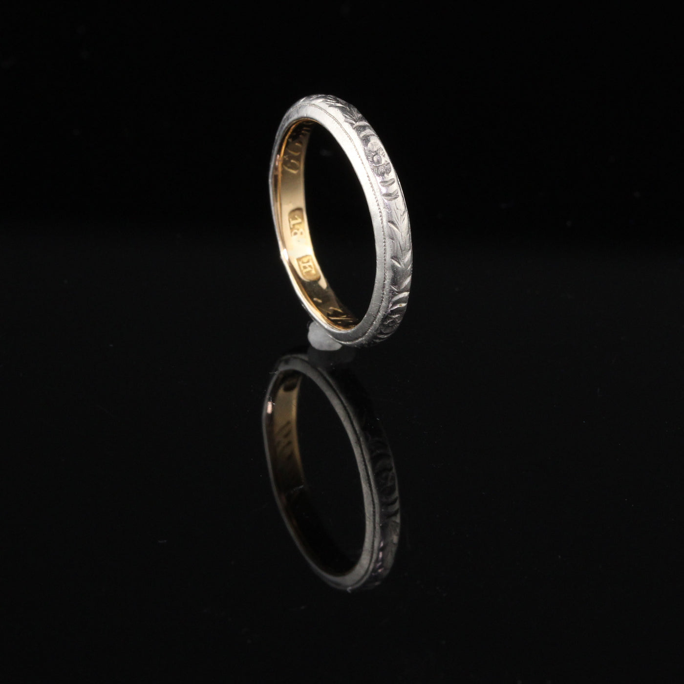 Antique Victorian Engraved Platinum And 18K Yellow Gold Wedding Band - Size 5 1/4