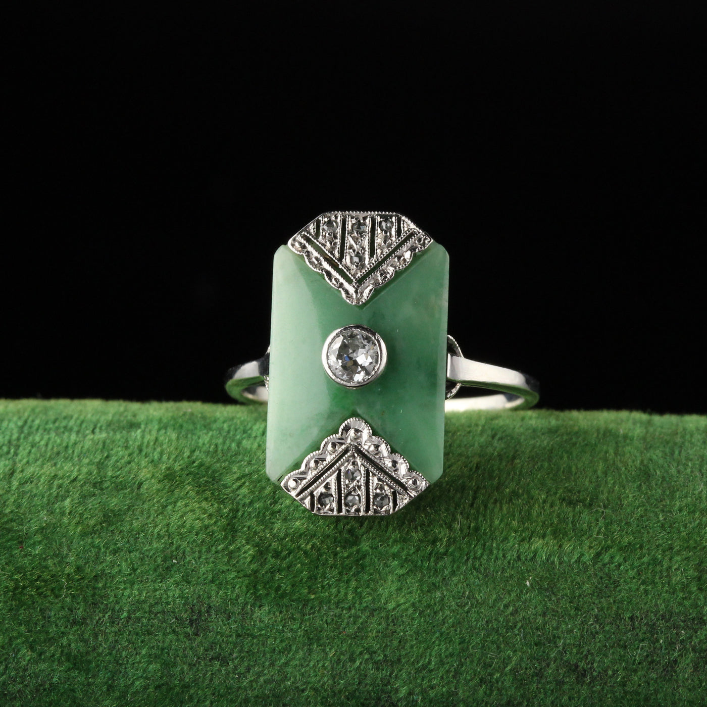 Antique Art Deco 18K White Gold Diamond and Jade Shield Ring