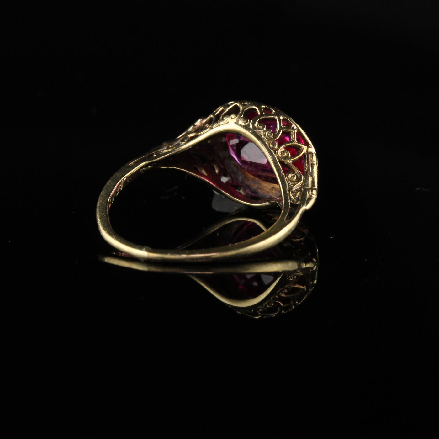 Antique Edwardian 10K Yellow Gold Synthetic Stone Ring