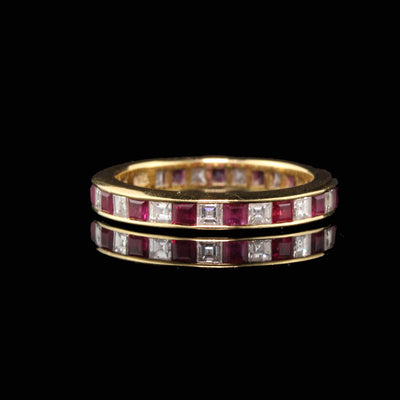 Vintage Estate 18K Yellow Gold Carre Cut Diamond and Ruby Wedding Band - Size 5.25