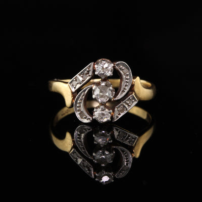 Antique Victorian 18K Yellow Gold Diamond 3 Stone Vertical Ring