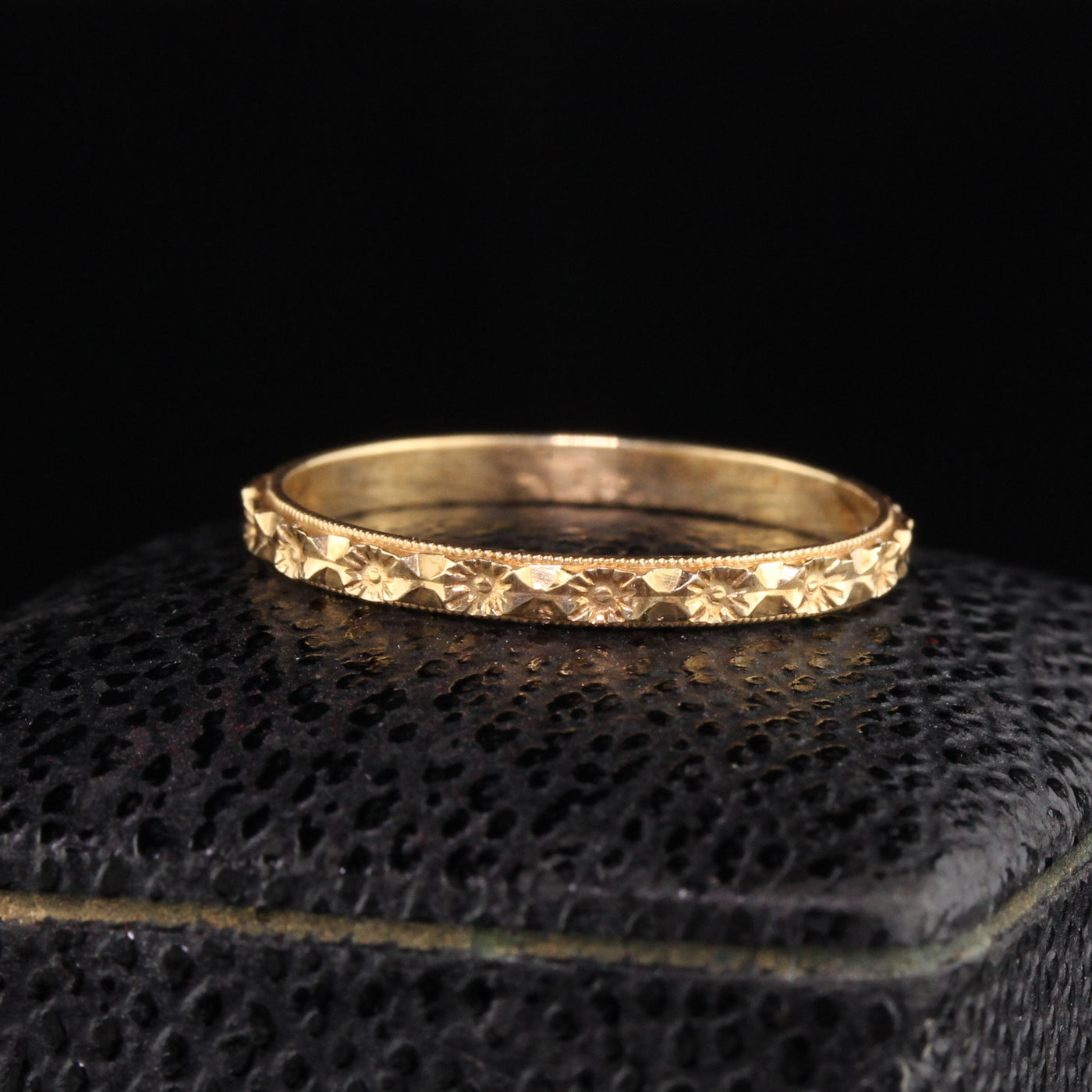 Antique Art Deco 14K Yellow Gold Engraved Wedding Band - Size 7 1/2