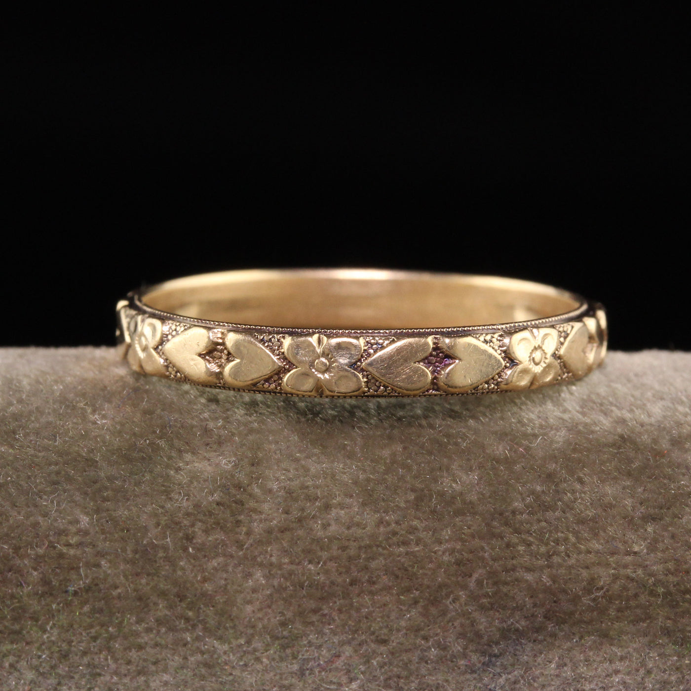 Antique Art Deco 14K Yellow Gold Heart Engraved Wedding Band - Size 11 1/4