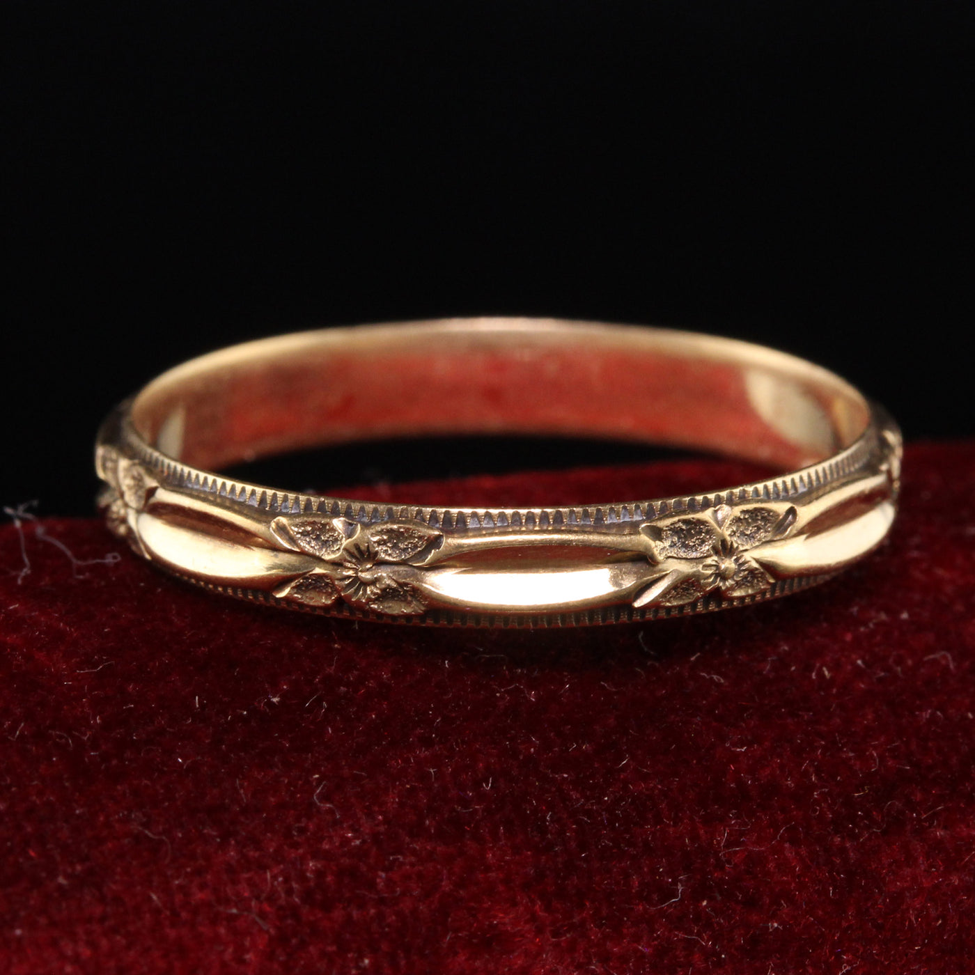 Antique Art Deco 14K Yellow Gold Engraved Wedding Band - Size 11