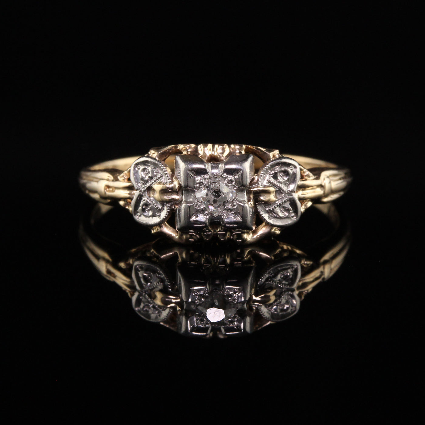 Antique Art Deco 14K Yellow Gold Diamond Engagement Ring