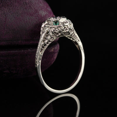 Antique Art Deco 18K White Gold Filigree Diamond Emerald Engagement Ring