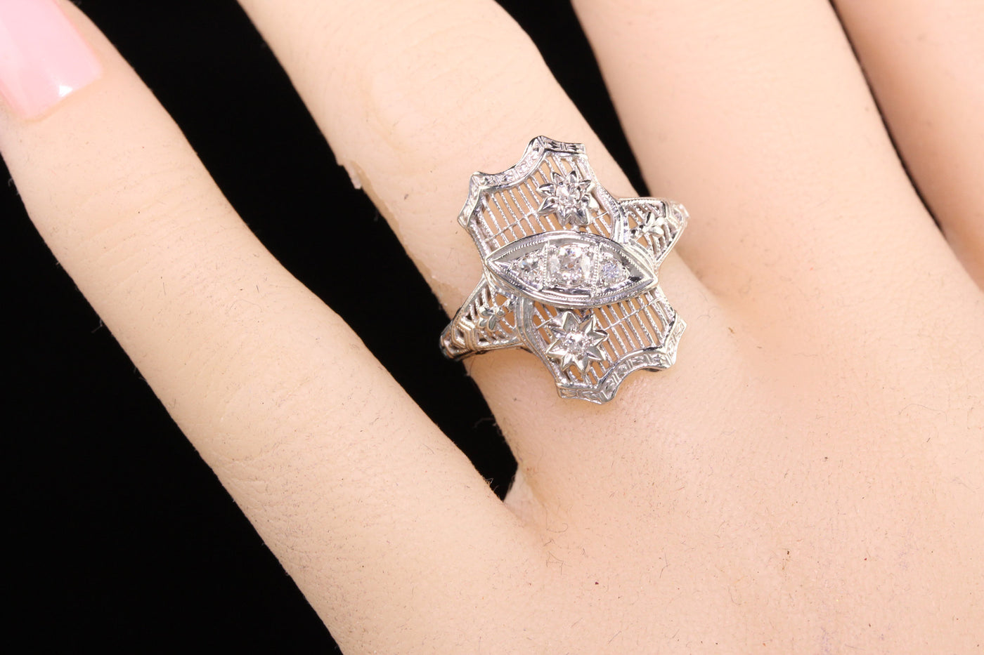 Antique Art Deco 18K White Gold Old European Diamond Filigree Ring