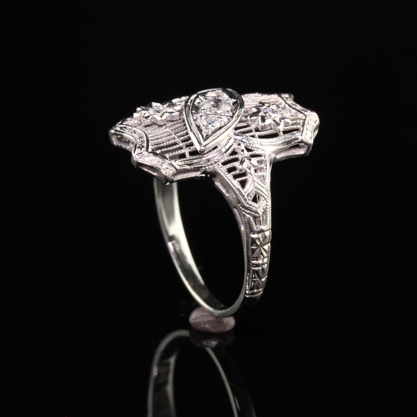 Antique Art Deco 18K White Gold Old European Diamond Filigree Ring