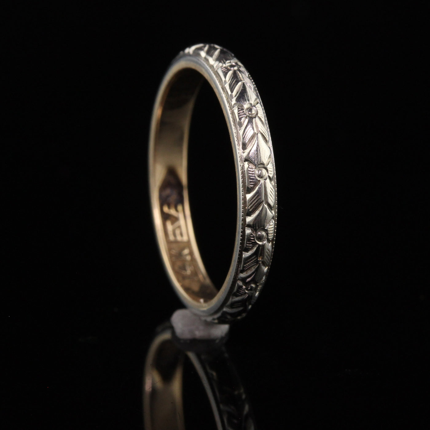 Antique Art Deco 18K White Gold and 14K Gold Classic Engraved Wedding Band