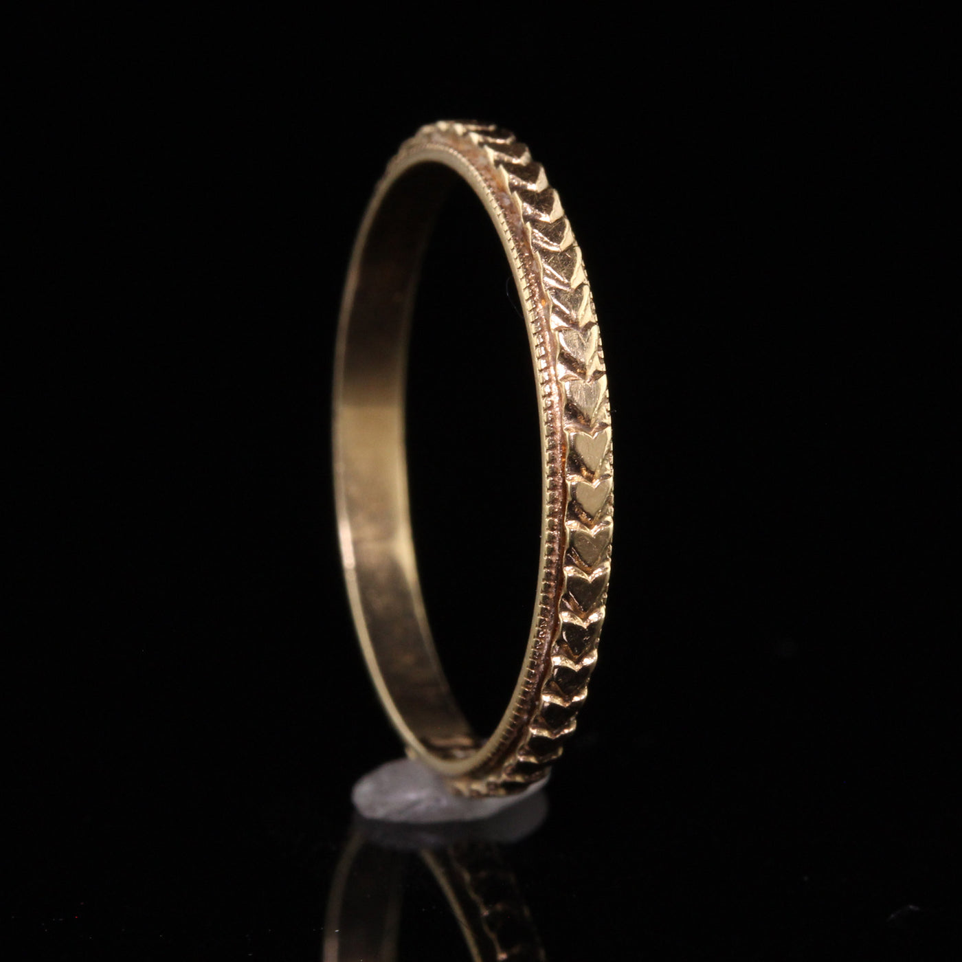 Antique Art Deco 14K Yellow Gold Heart Engraved Wedding Band - Size 7