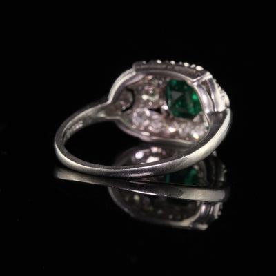 Antique Art Deco Platinum Natural Emerald Diamond Engagement Ring