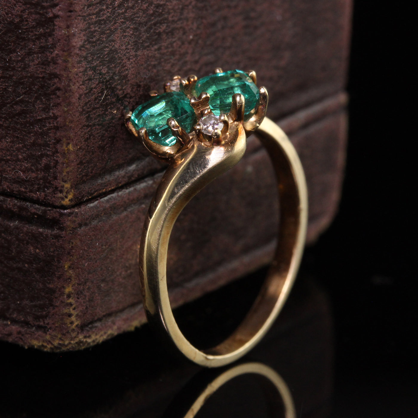 Vintage Retro 14K Yellow Gold Colombian Emerald Toi et Moi Diamond Ring