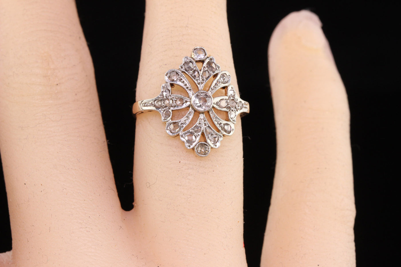 Antique Edwardian 18K Yellow Gold Platinum Rose Cut Diamond Filigree Ring