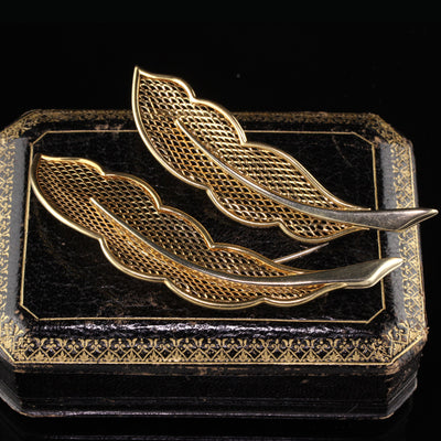 Van Cleef & Arpels 18 Karat Yellow Gold Feather Pin Set
